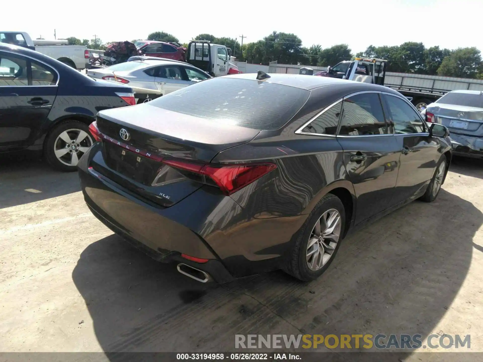 4 Photograph of a damaged car 4T1BZ1FBXKU008711 TOYOTA AVALON 2019