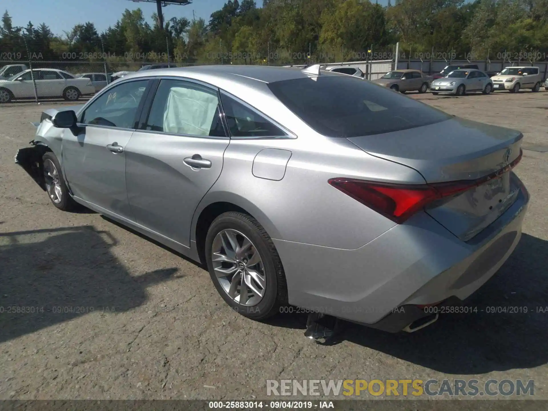 3 Photograph of a damaged car 4T1BZ1FBXKU010510 TOYOTA AVALON 2019