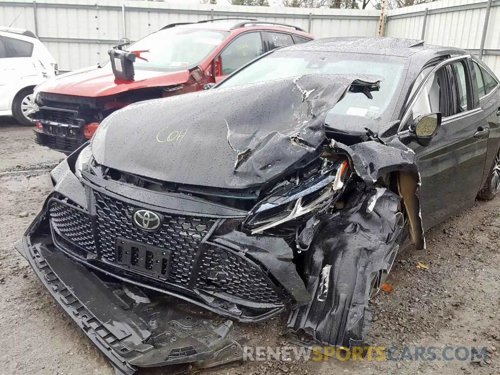 9 Photograph of a damaged car 4T1BZ1FBXKU015545 TOYOTA AVALON 2019