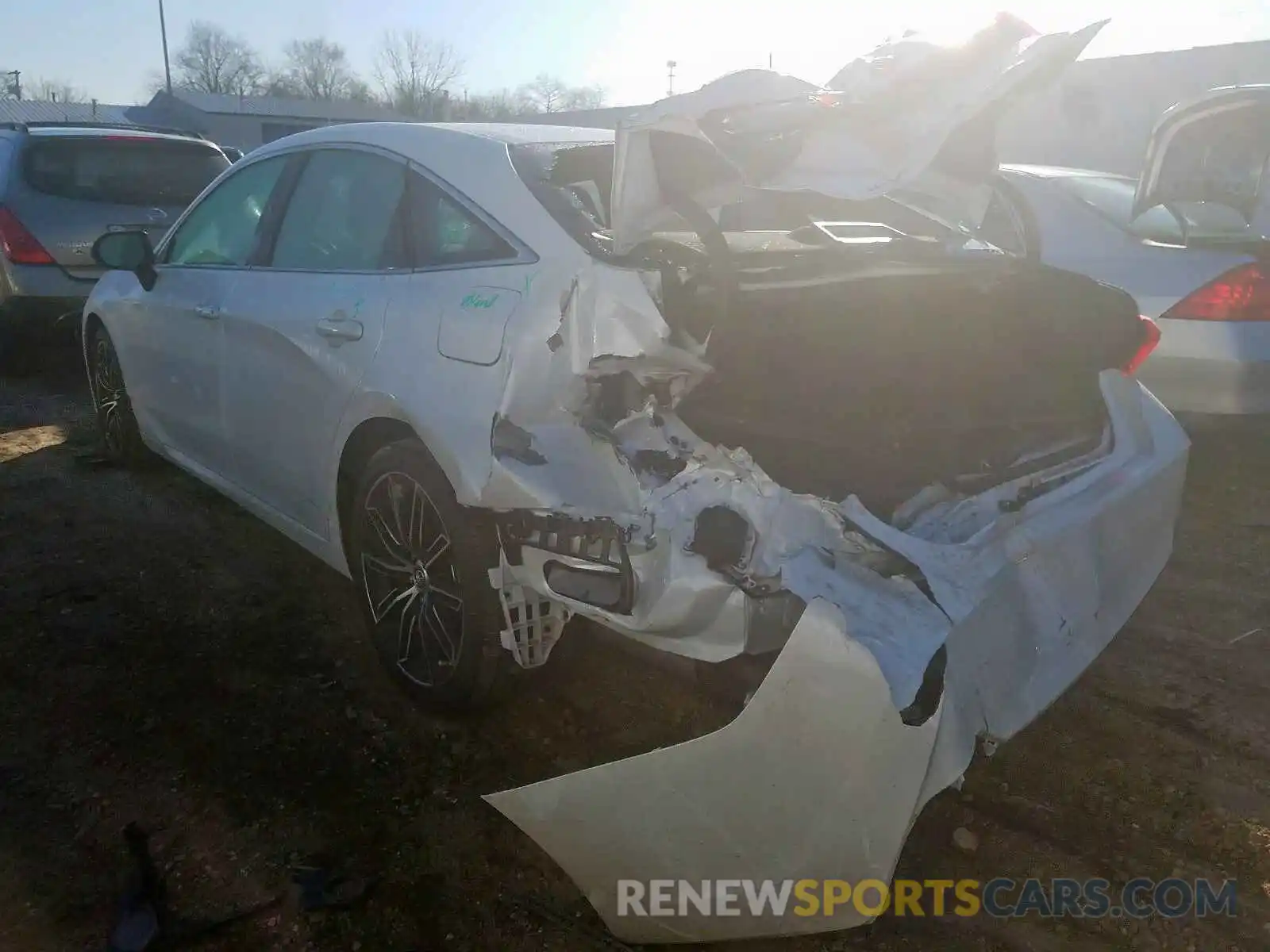 3 Photograph of a damaged car 4T1BZ1FBXKU018431 TOYOTA AVALON 2019