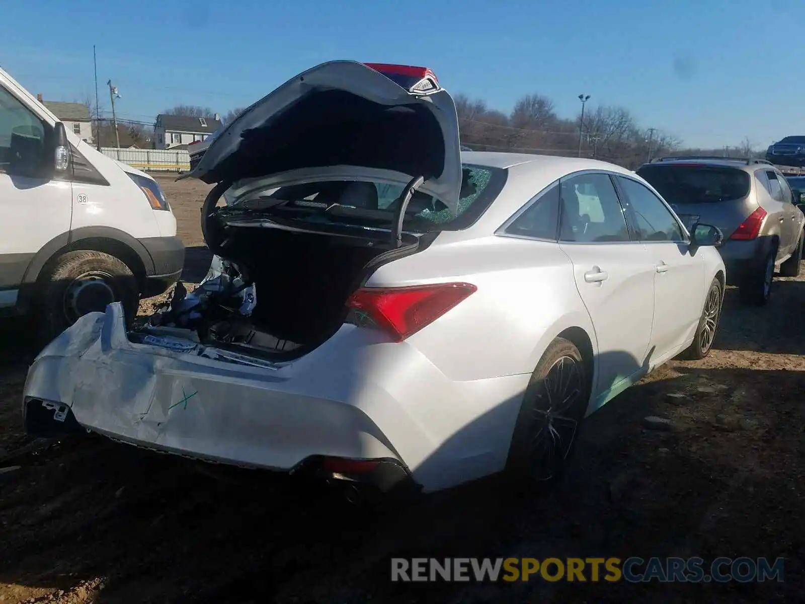 4 Photograph of a damaged car 4T1BZ1FBXKU018431 TOYOTA AVALON 2019