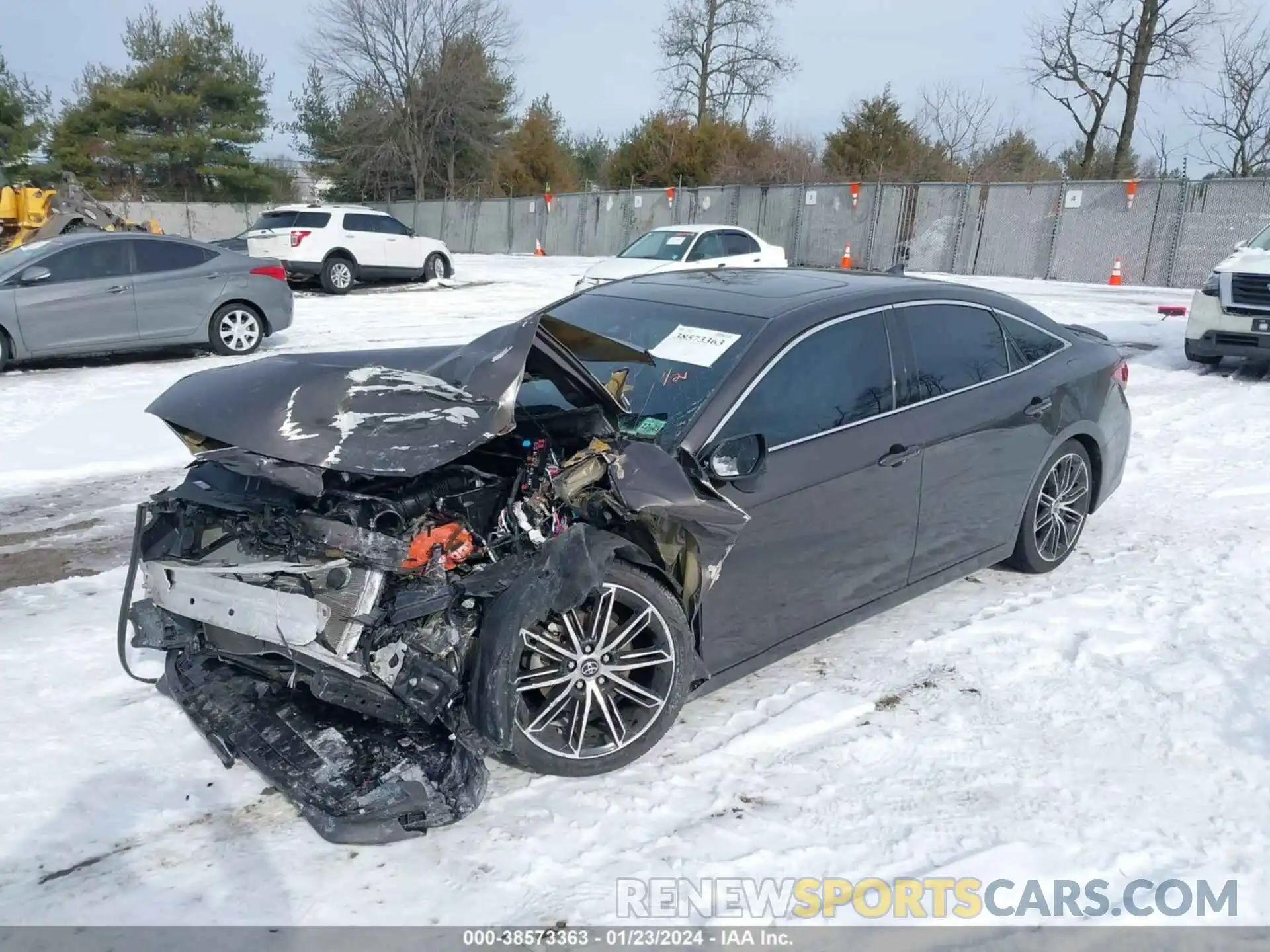 2 Photograph of a damaged car 4T1BZ1FBXKU018655 TOYOTA AVALON 2019