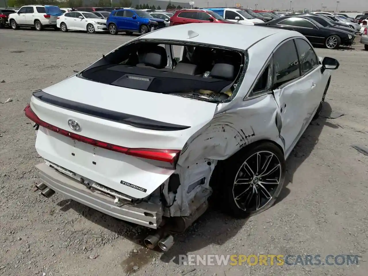 4 Фотография поврежденного автомобиля 4T1BZ1FBXKU022060 TOYOTA AVALON 2019