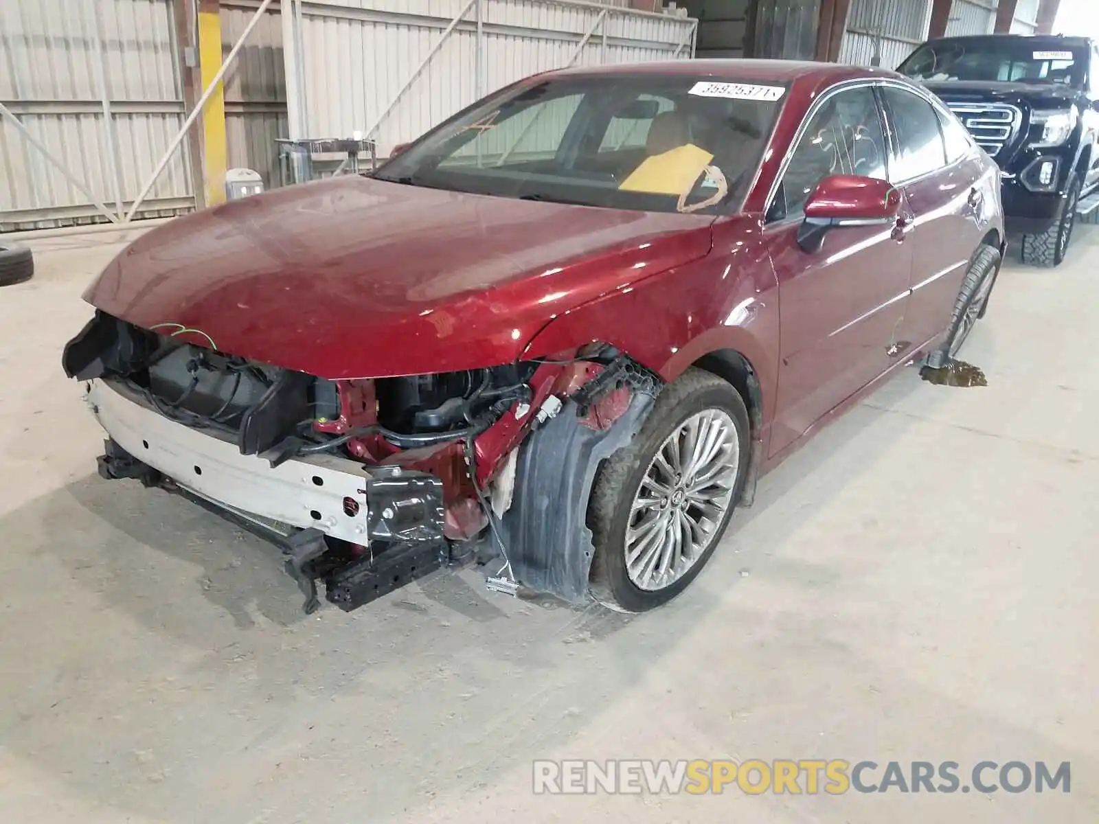 2 Photograph of a damaged car 4T1BZ1FBXKU025556 TOYOTA AVALON 2019