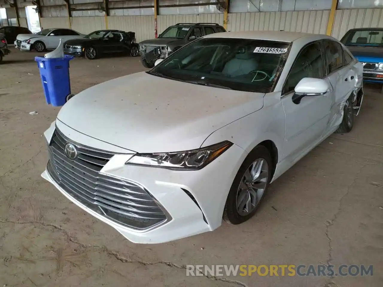 2 Photograph of a damaged car 4T1BZ1FBXKU028652 TOYOTA AVALON 2019