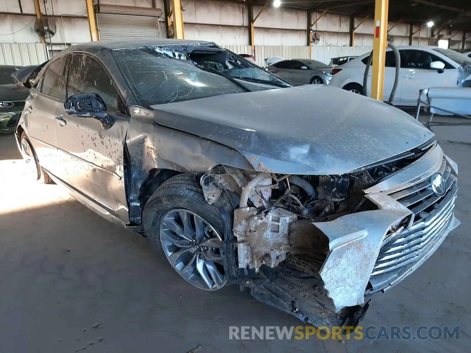 1 Photograph of a damaged car 4T1BZ1FBXKU030434 TOYOTA AVALON 2019