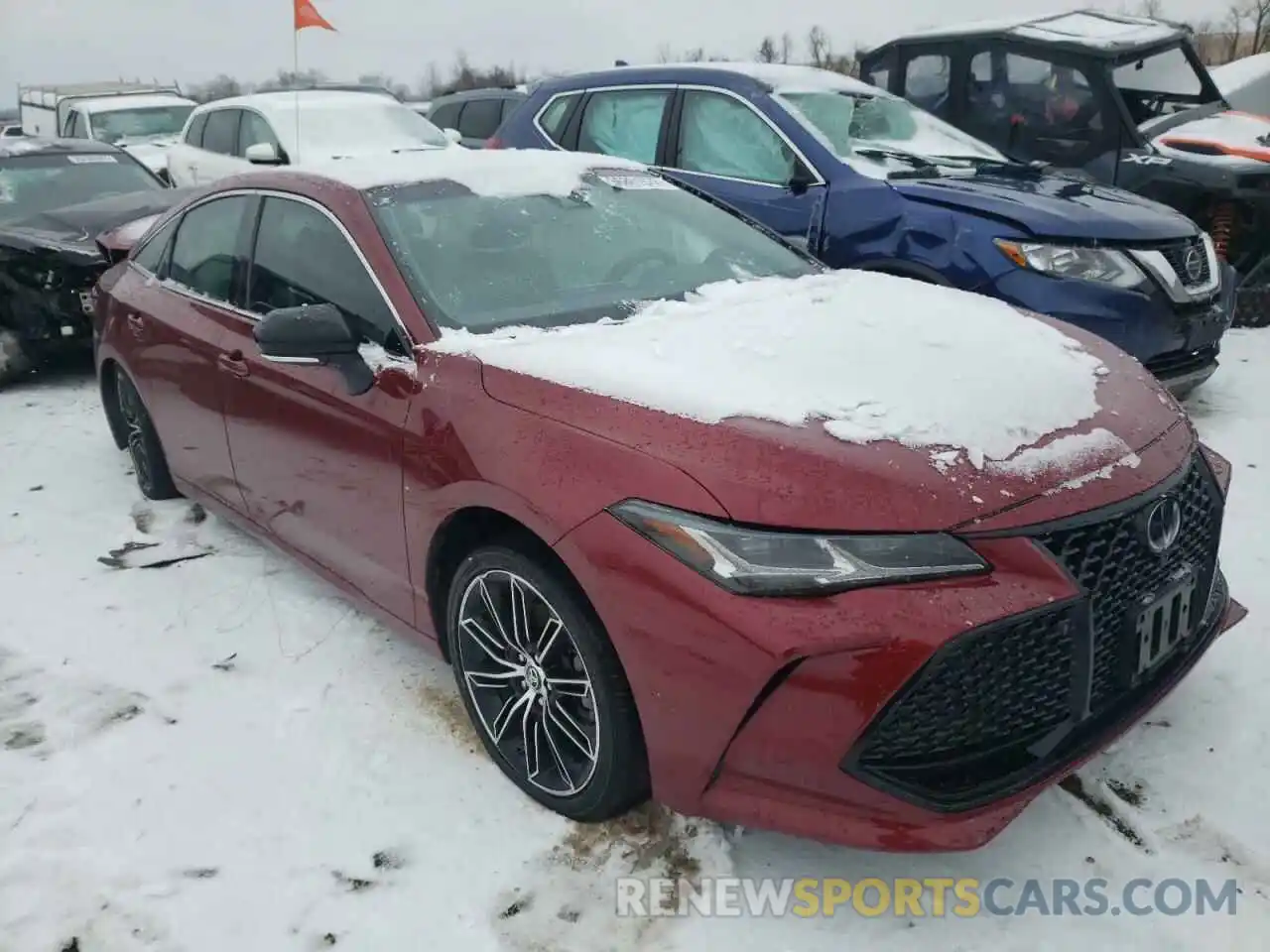 1 Photograph of a damaged car 4T1BZ1FBXKU030823 TOYOTA AVALON 2019