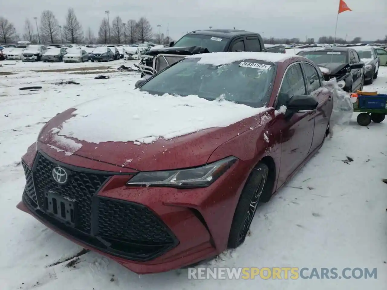 2 Photograph of a damaged car 4T1BZ1FBXKU030823 TOYOTA AVALON 2019