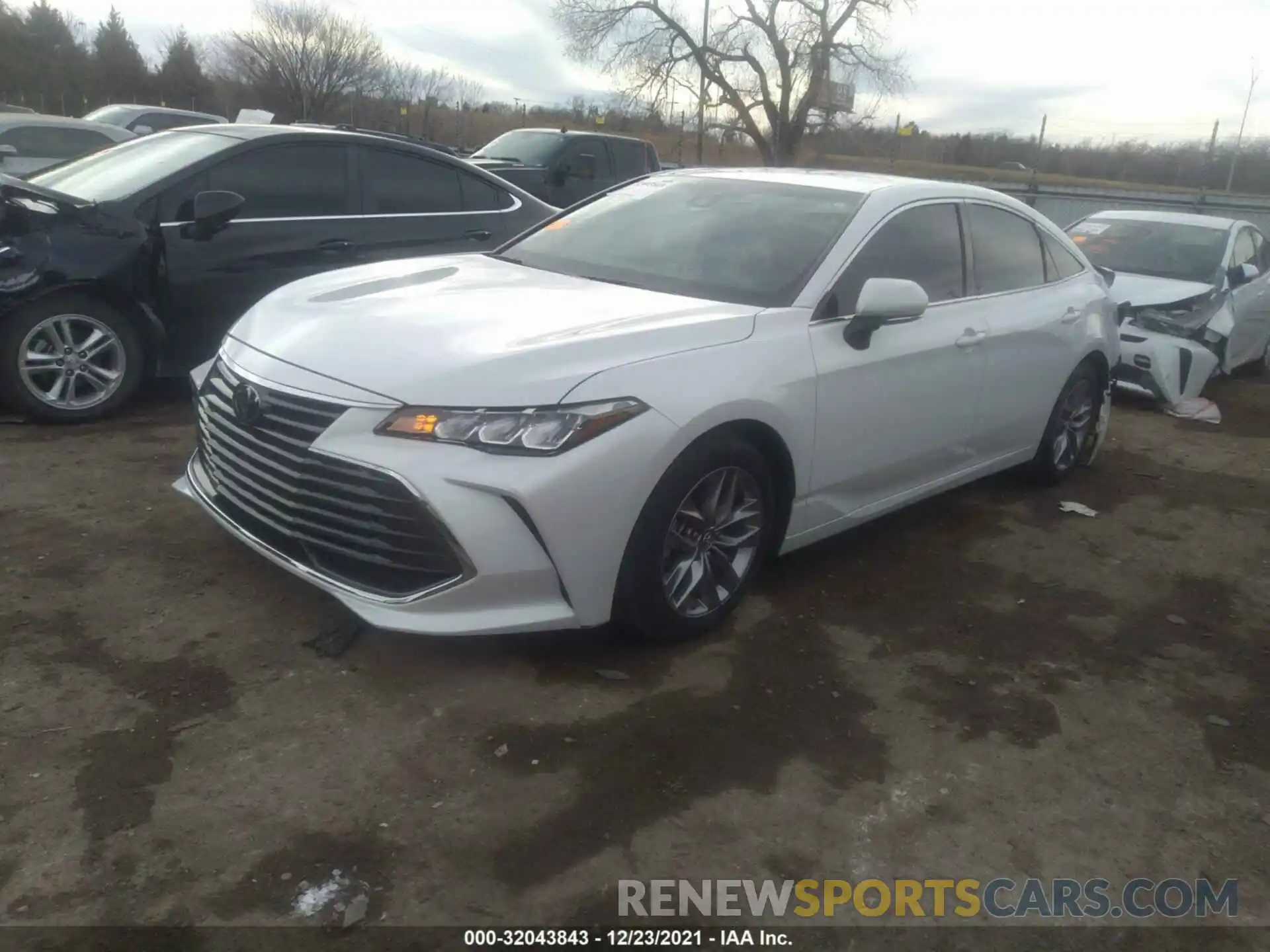 2 Фотография поврежденного автомобиля 4T1BZ1FBXKU031423 TOYOTA AVALON 2019