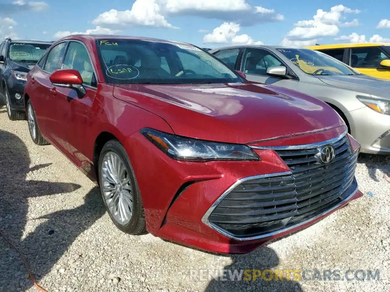 1 Photograph of a damaged car 4T1BZ1FBXKU031566 TOYOTA AVALON 2019