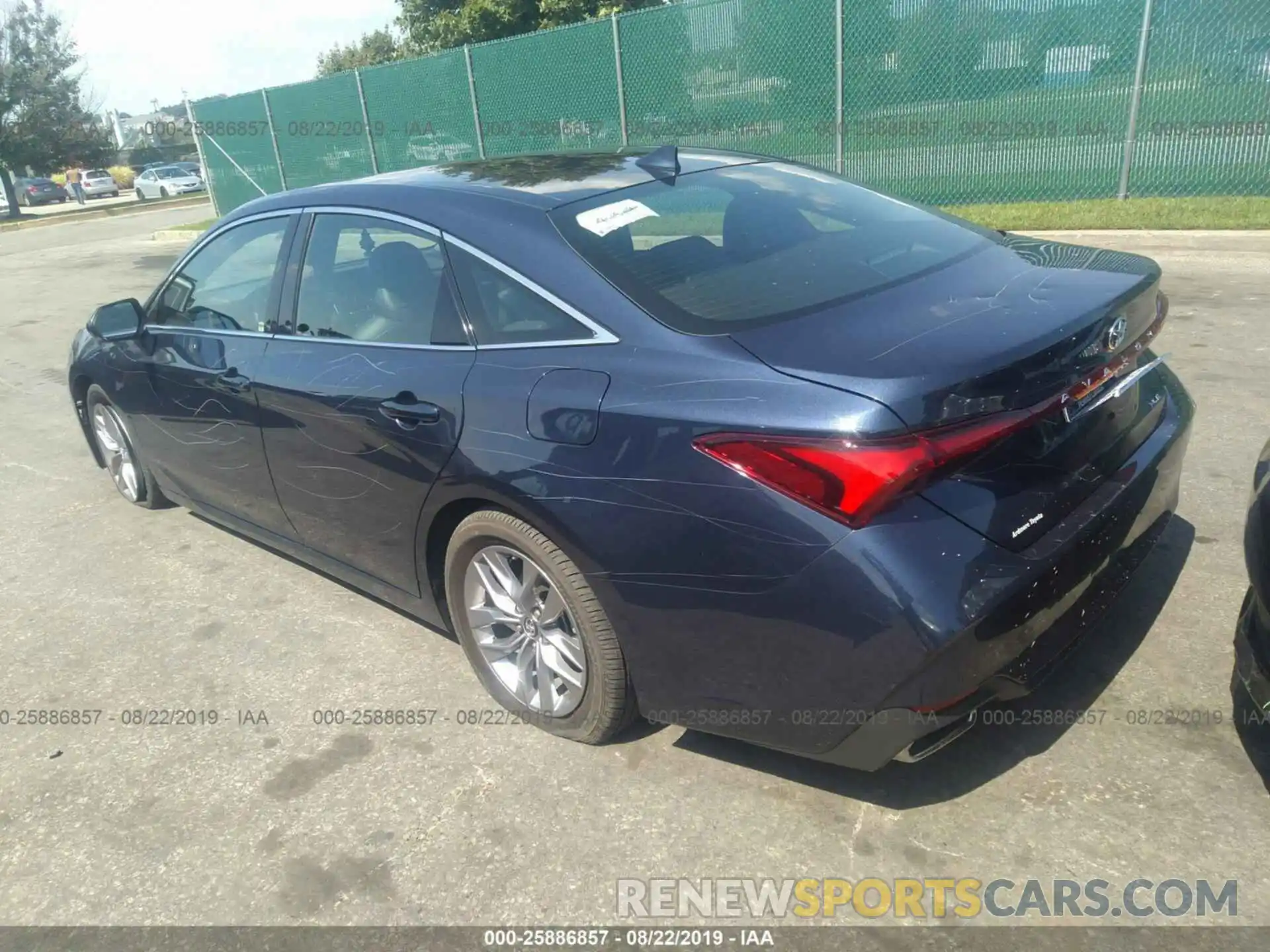 3 Photograph of a damaged car 4T1BZ1FBXKU031762 TOYOTA AVALON 2019