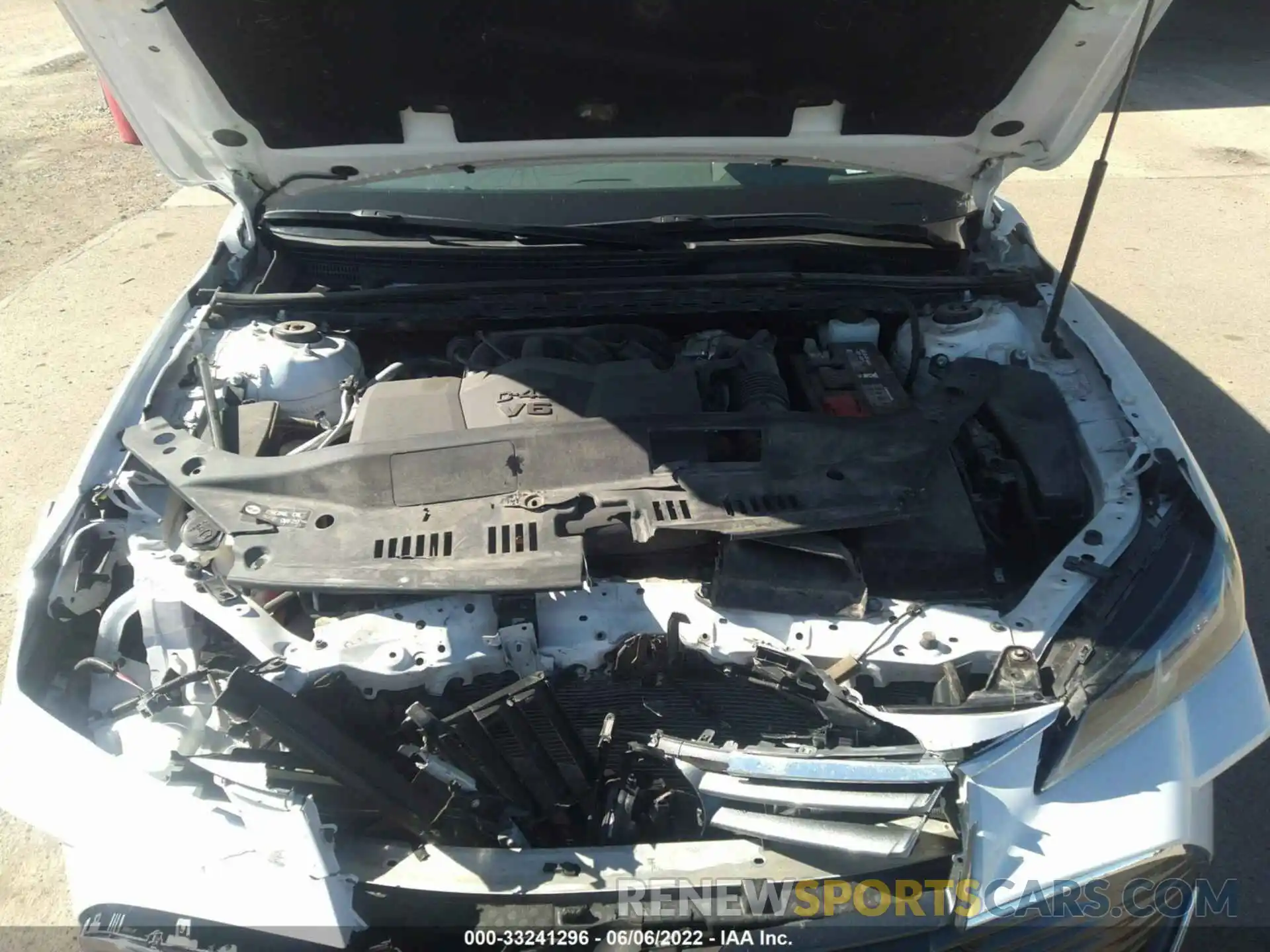 10 Photograph of a damaged car 4T1BZ1FBXKU036721 TOYOTA AVALON 2019