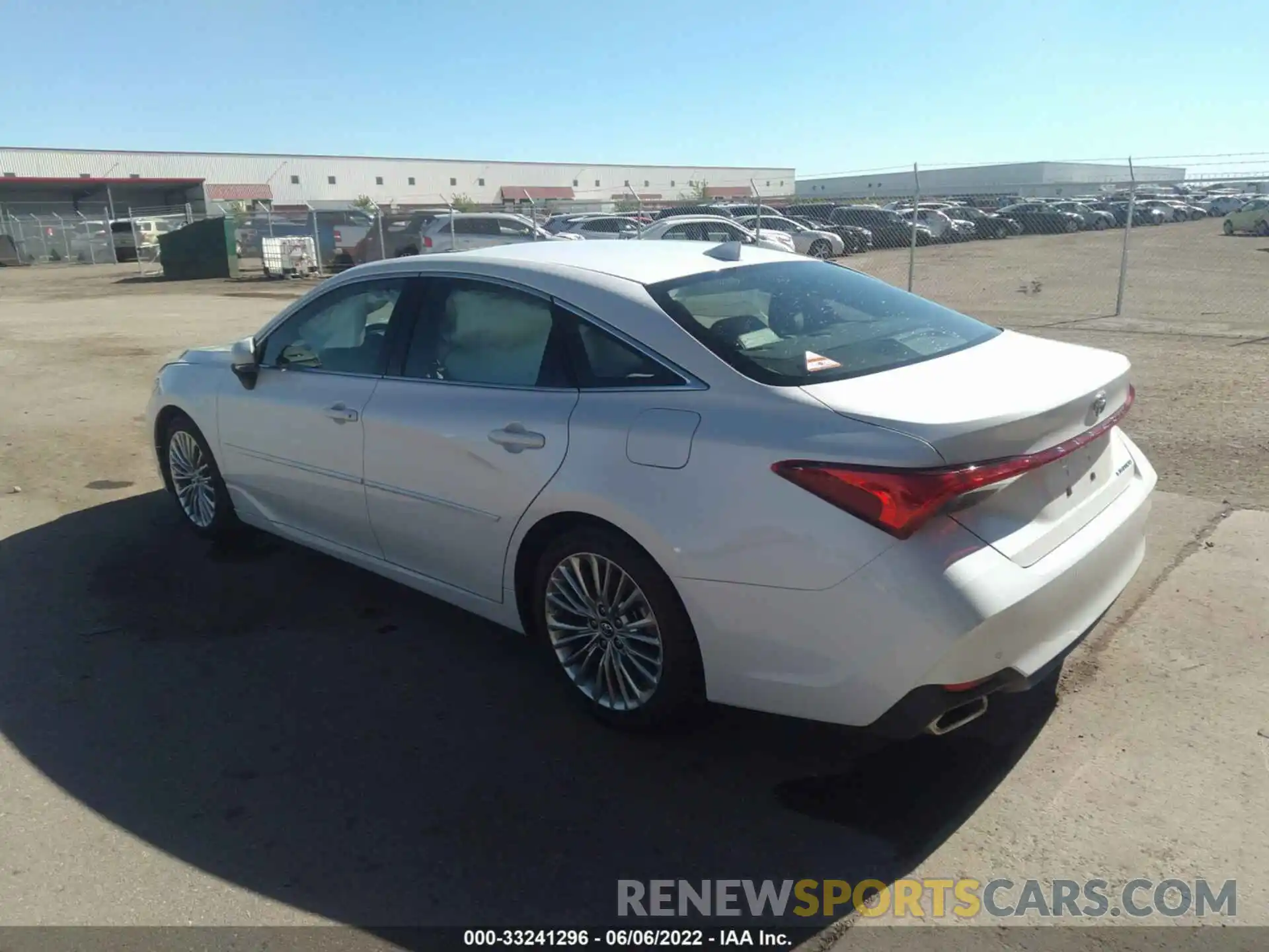 3 Photograph of a damaged car 4T1BZ1FBXKU036721 TOYOTA AVALON 2019