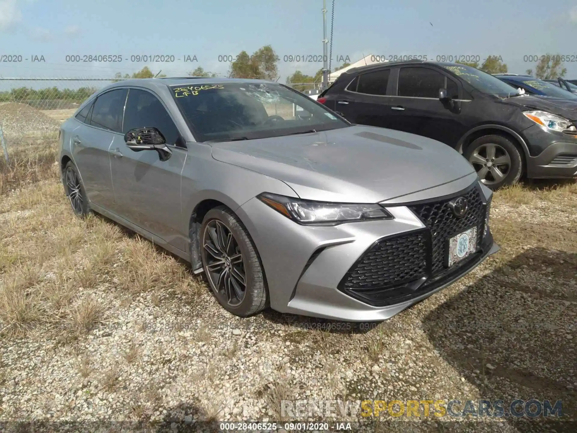 1 Photograph of a damaged car 4T1BZ1FBXKU037173 TOYOTA AVALON 2019