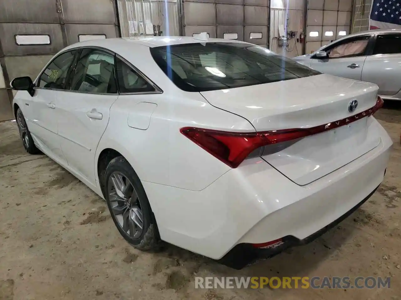 3 Photograph of a damaged car 4T1A21FB0LU014373 TOYOTA AVALON 2020