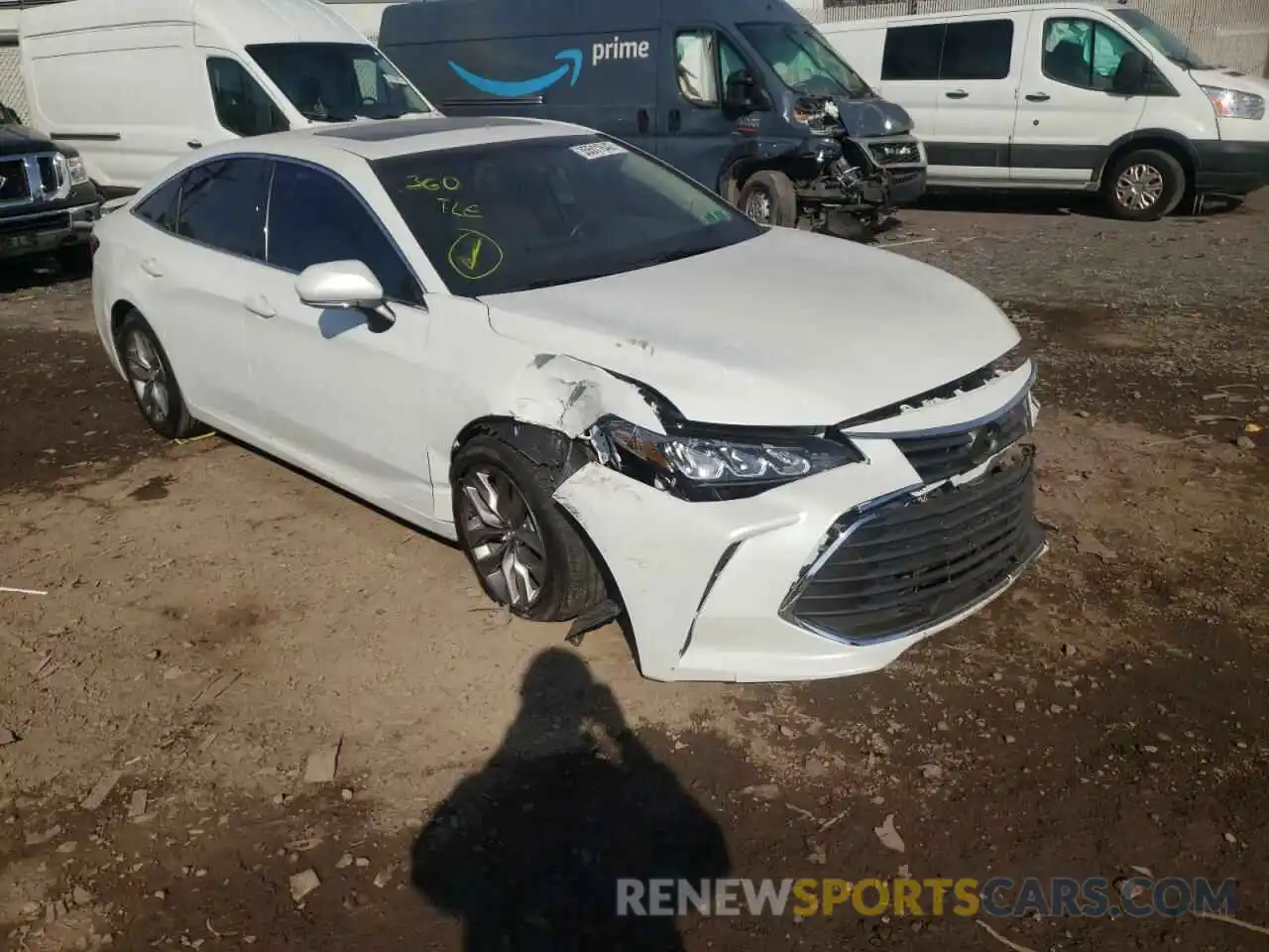 1 Photograph of a damaged car 4T1A21FB1LU014608 TOYOTA AVALON 2020