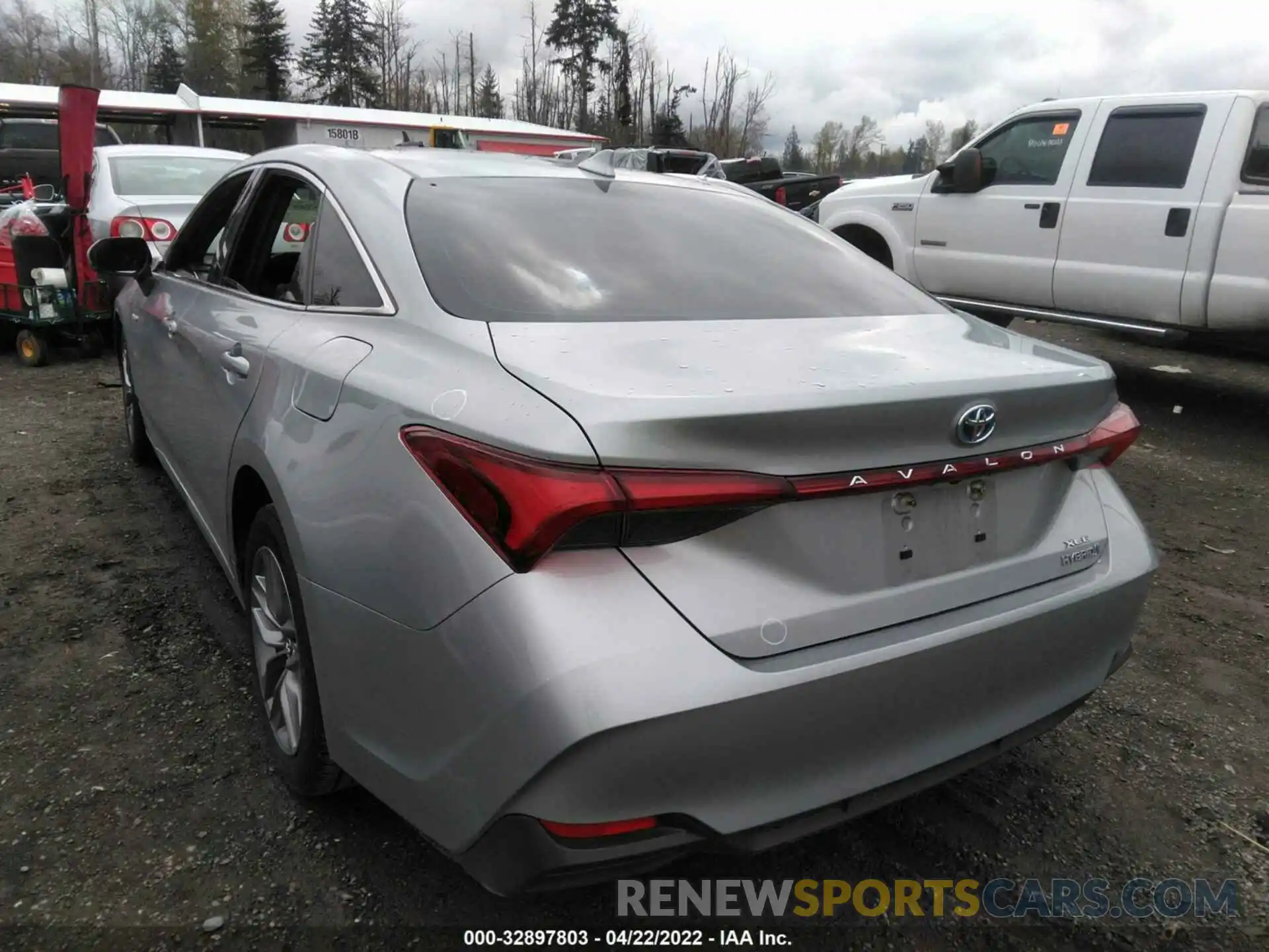 3 Photograph of a damaged car 4T1A21FB3LU015467 TOYOTA AVALON 2020