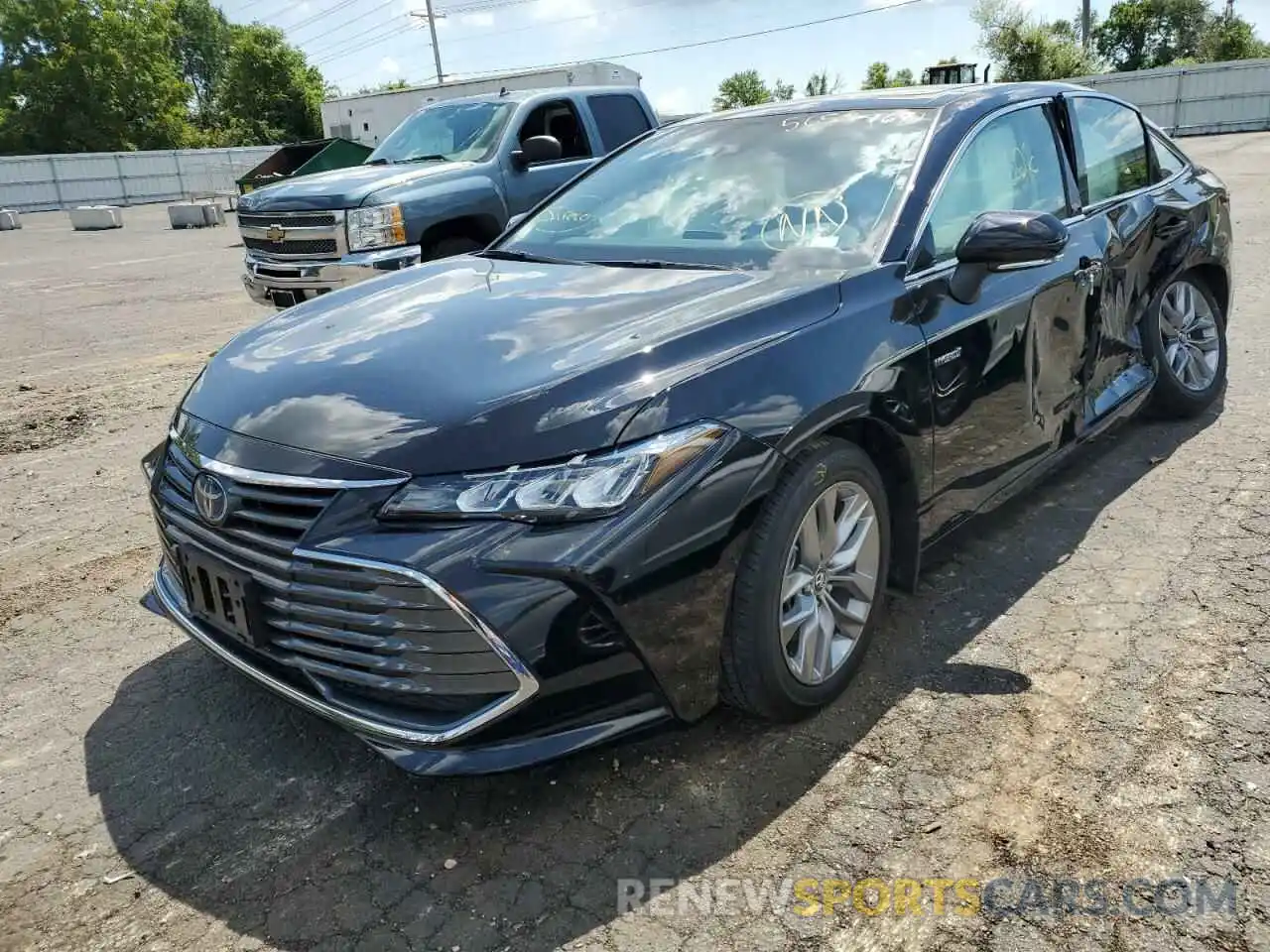 2 Photograph of a damaged car 4T1A21FB5LU013204 TOYOTA AVALON 2020