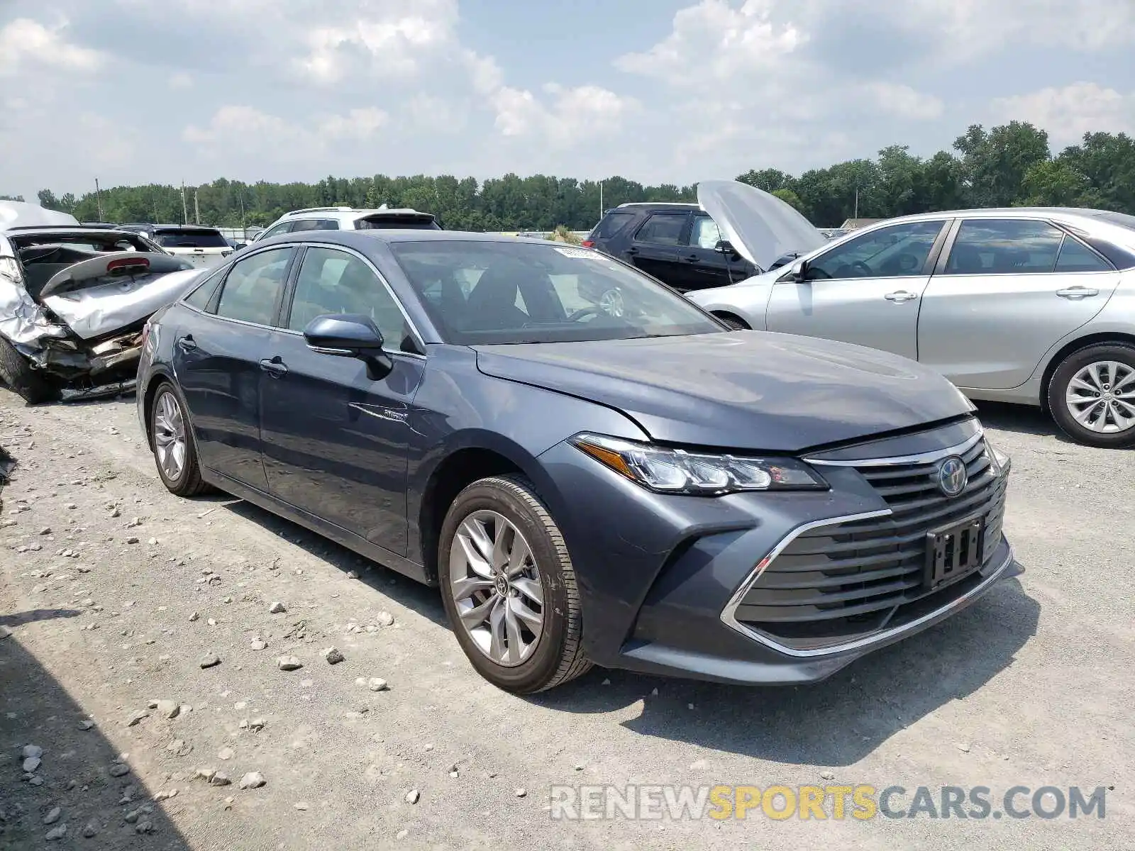 1 Photograph of a damaged car 4T1A21FB5LU017687 TOYOTA AVALON 2020