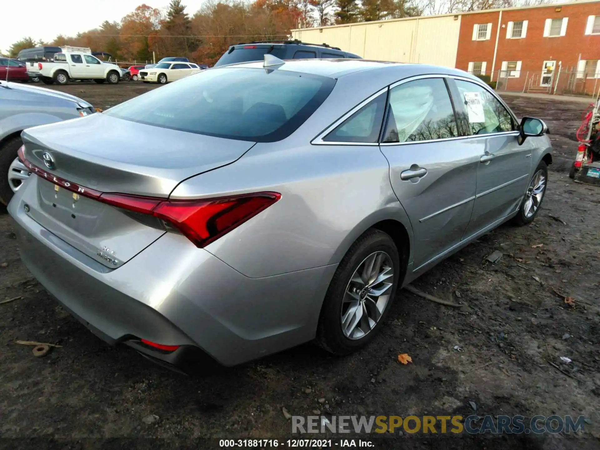 4 Photograph of a damaged car 4T1A21FB5LU019052 TOYOTA AVALON 2020