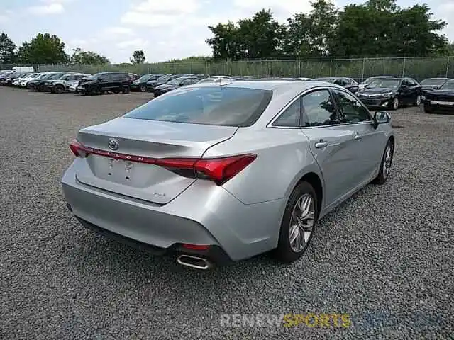 4 Photograph of a damaged car 4T1AZ1FB1LU039424 TOYOTA AVALON 2020