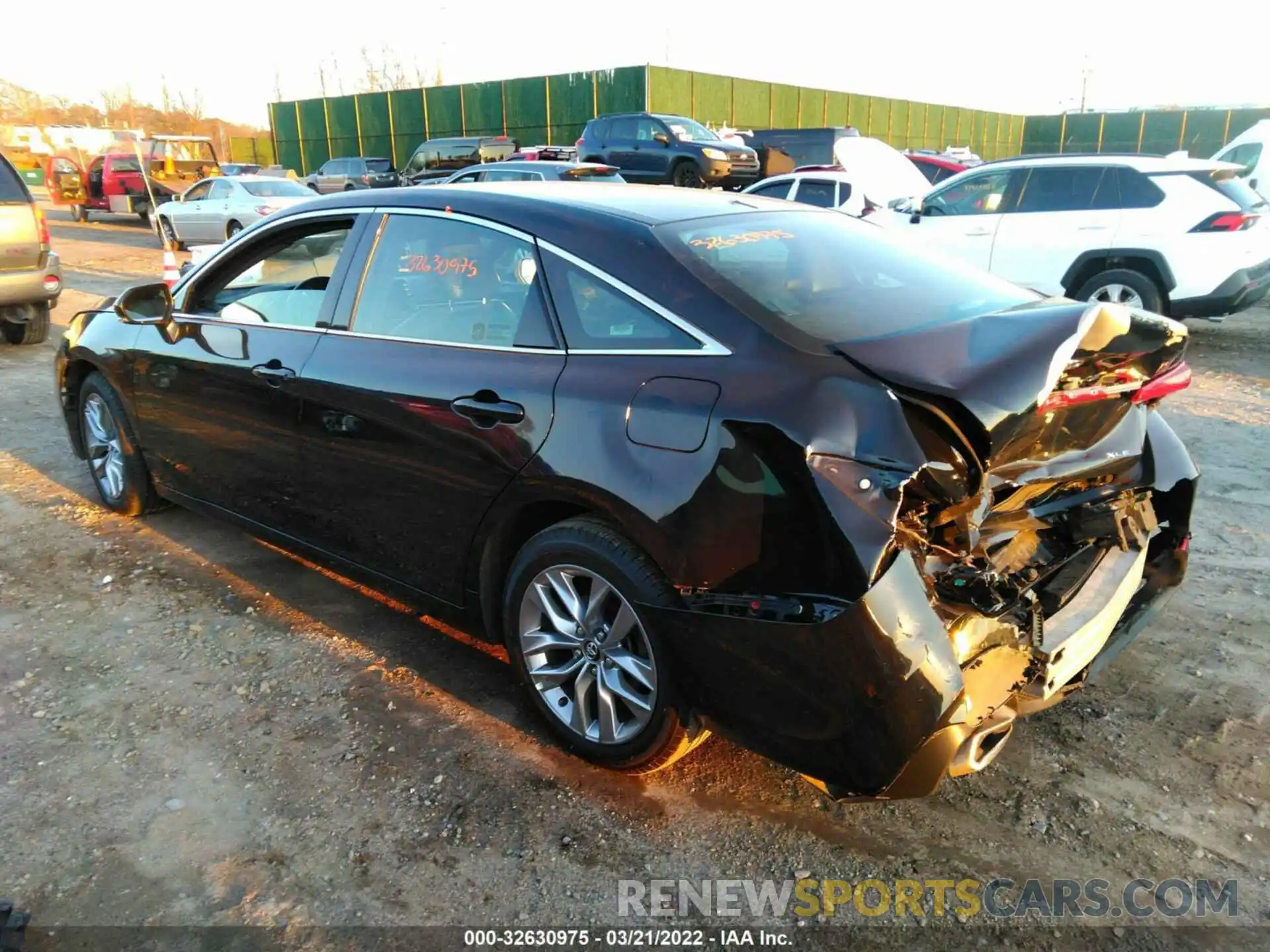 3 Photograph of a damaged car 4T1AZ1FB1LU039472 TOYOTA AVALON 2020