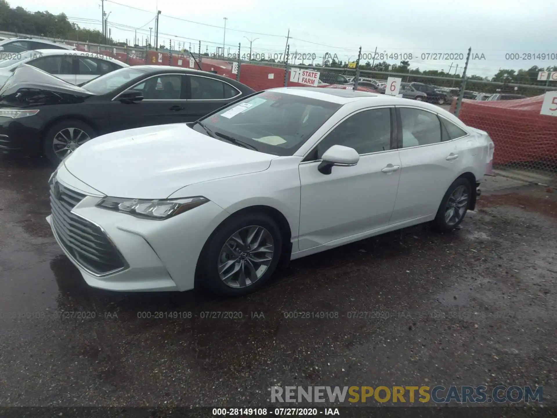 2 Photograph of a damaged car 4T1AZ1FB1LU045773 TOYOTA AVALON 2020