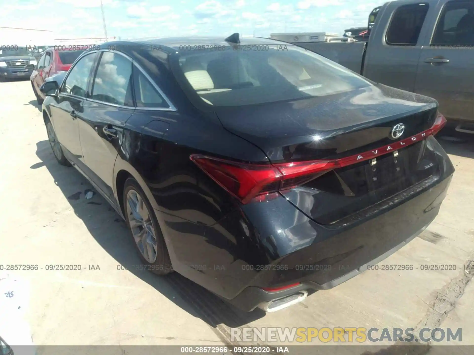 3 Photograph of a damaged car 4T1AZ1FB2LU042851 TOYOTA AVALON 2020