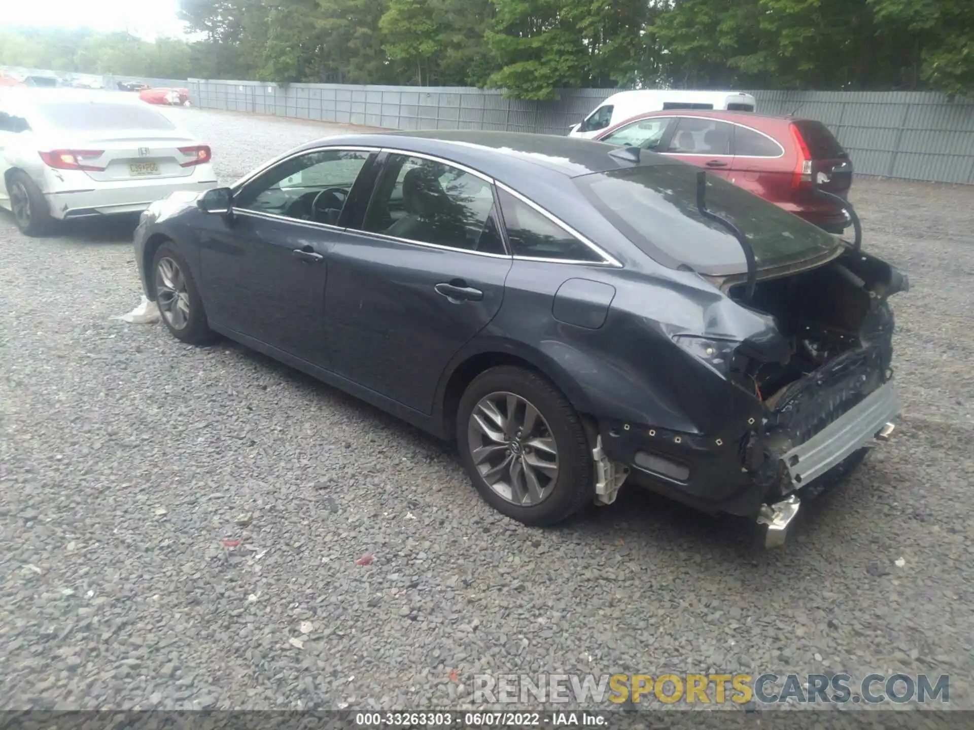 3 Photograph of a damaged car 4T1AZ1FB2LU044826 TOYOTA AVALON 2020