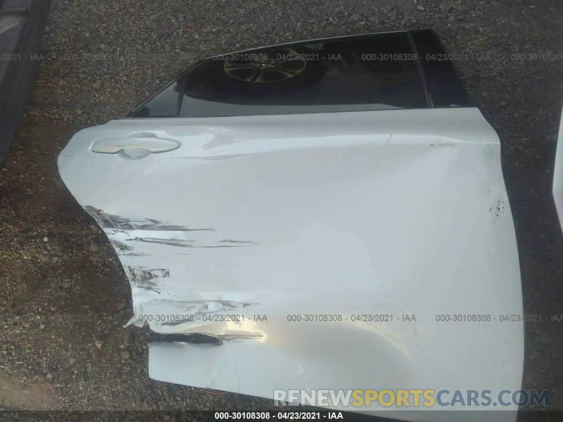12 Photograph of a damaged car 4T1AZ1FB2LU049508 TOYOTA AVALON 2020