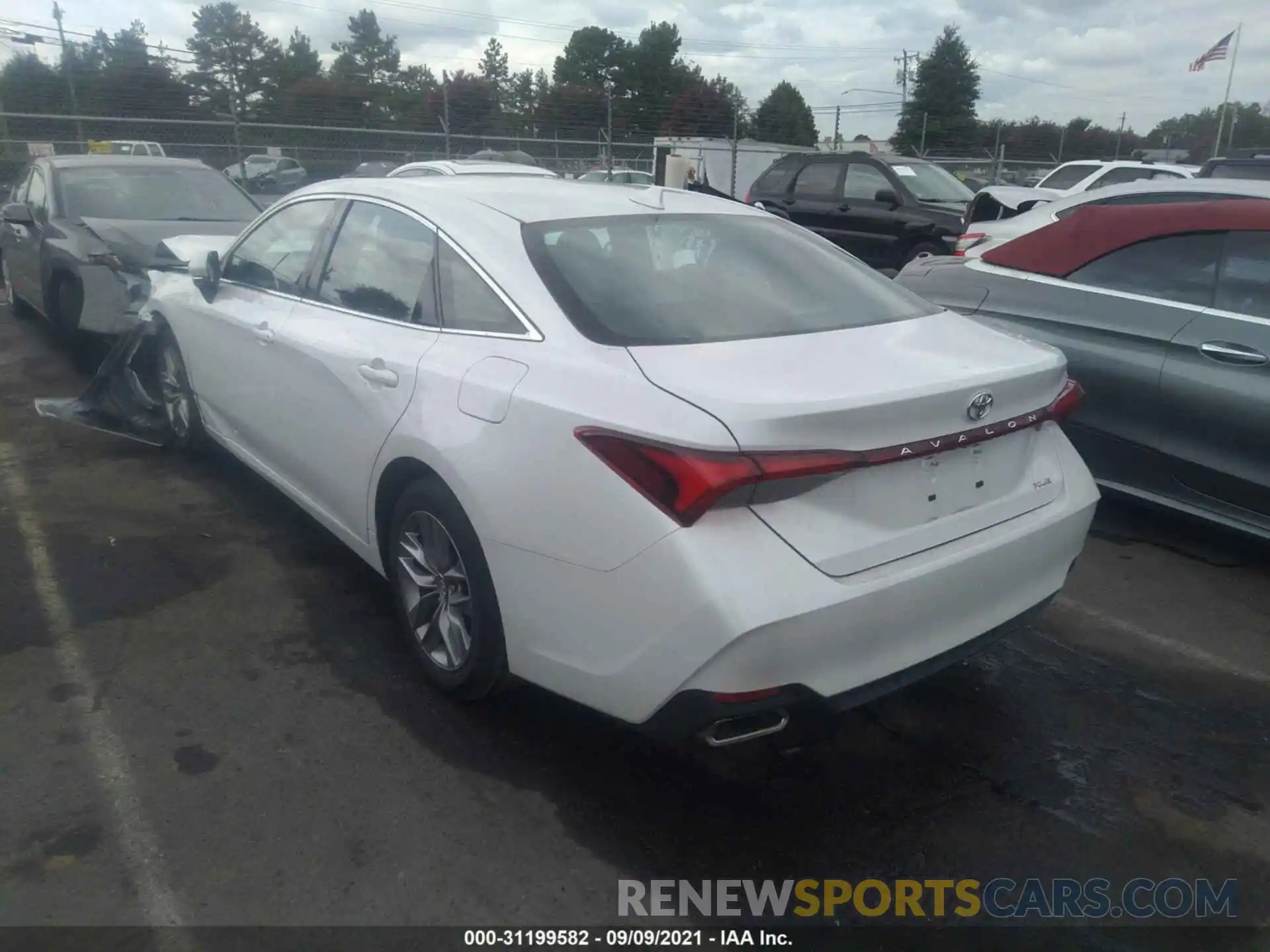 3 Photograph of a damaged car 4T1AZ1FB3LU045290 TOYOTA AVALON 2020