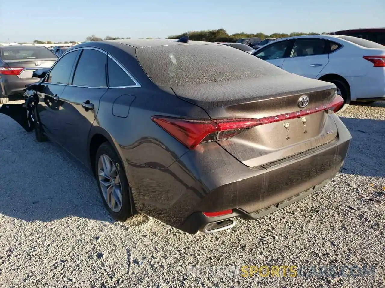 3 Photograph of a damaged car 4T1AZ1FB6LU042514 TOYOTA AVALON 2020