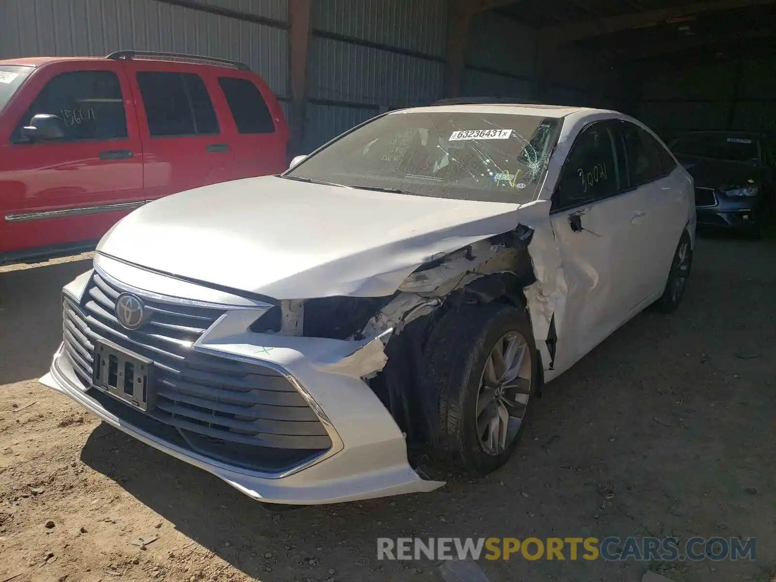 2 Photograph of a damaged car 4T1AZ1FB6LU046613 TOYOTA AVALON 2020