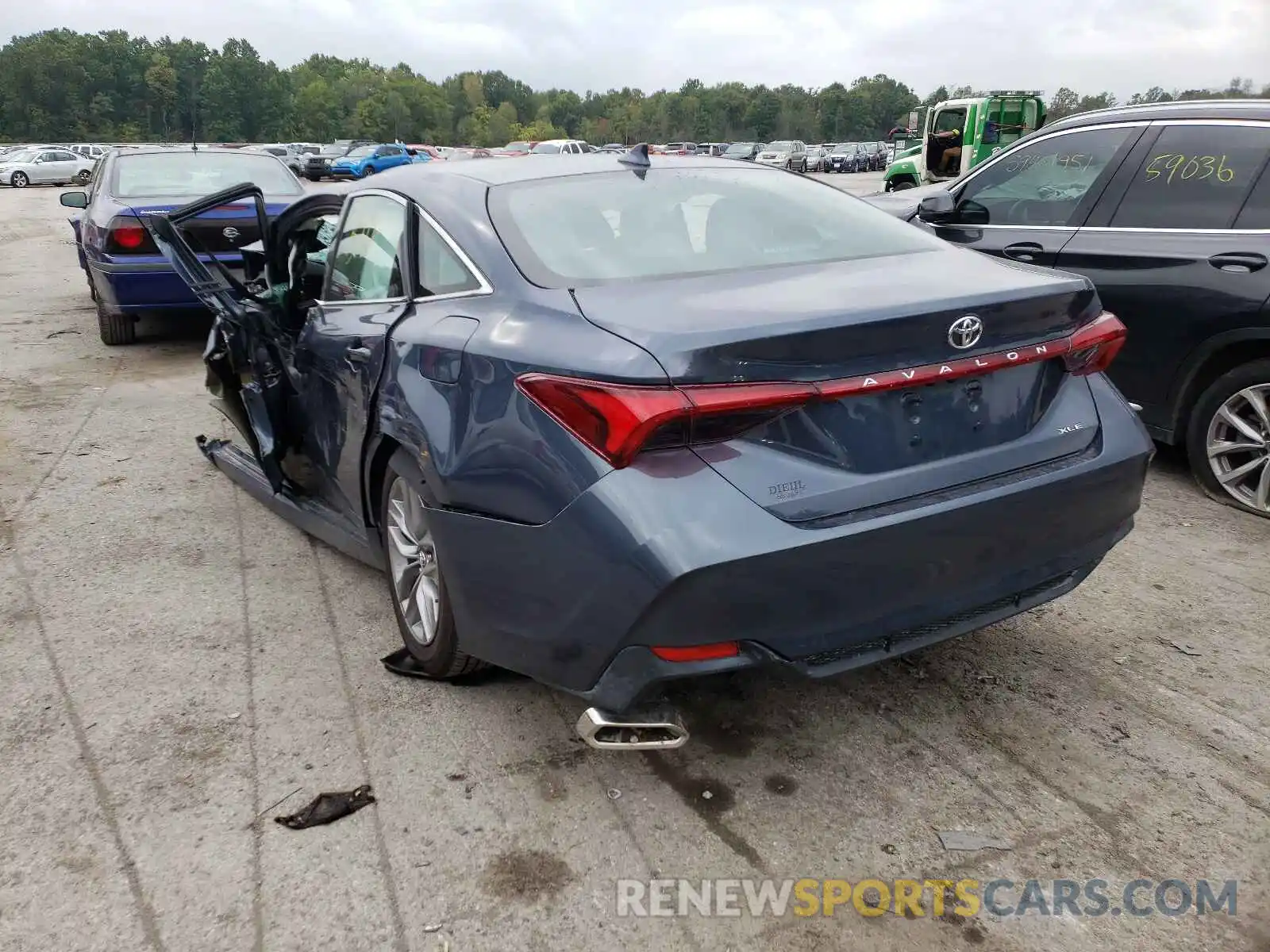 3 Photograph of a damaged car 4T1AZ1FB6LU048636 TOYOTA AVALON 2020