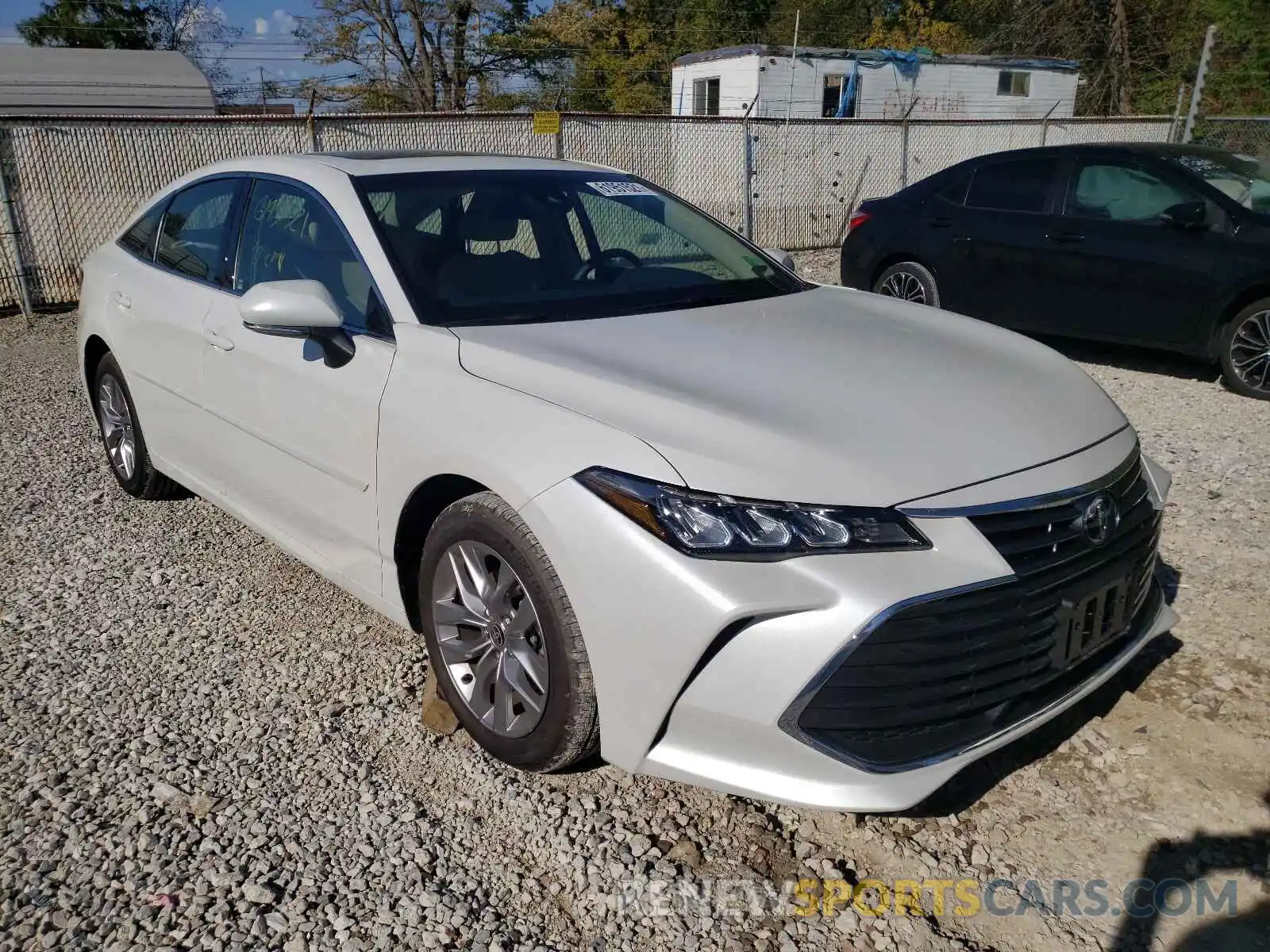 1 Photograph of a damaged car 4T1AZ1FB6LU053092 TOYOTA AVALON 2020