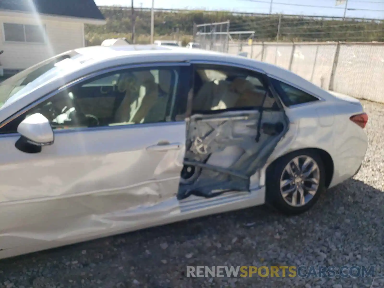 9 Photograph of a damaged car 4T1AZ1FB6LU053092 TOYOTA AVALON 2020