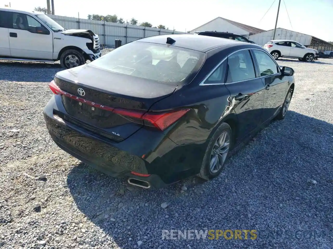 4 Photograph of a damaged car 4T1AZ1FB7LU041646 TOYOTA AVALON 2020