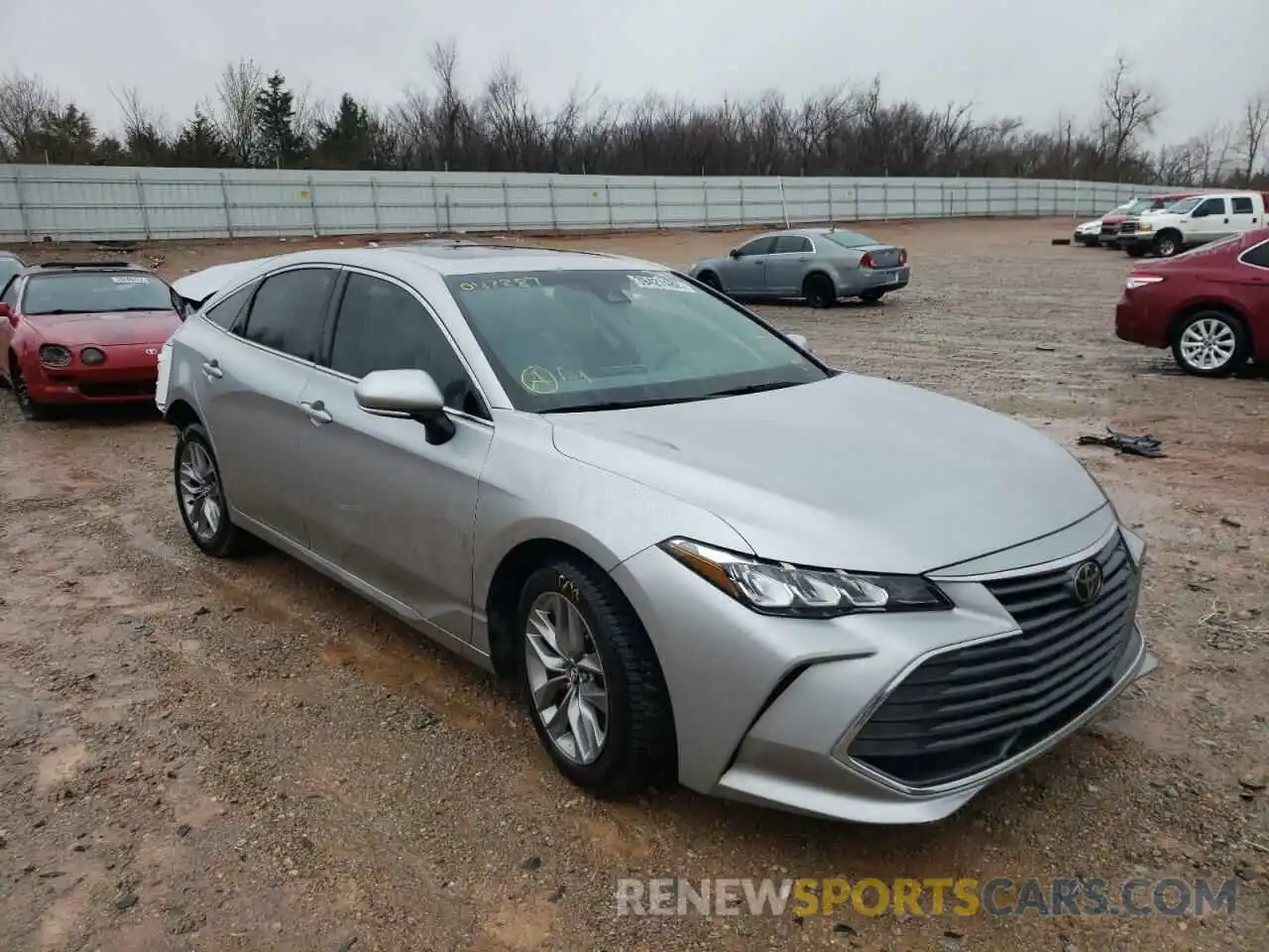 1 Photograph of a damaged car 4T1AZ1FB7LU042487 TOYOTA AVALON 2020