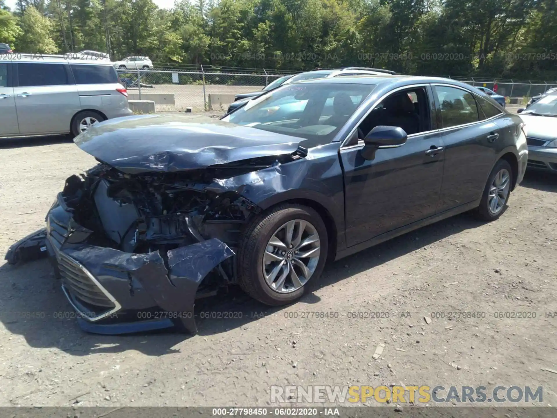 2 Photograph of a damaged car 4T1AZ1FB8LU040666 TOYOTA AVALON 2020