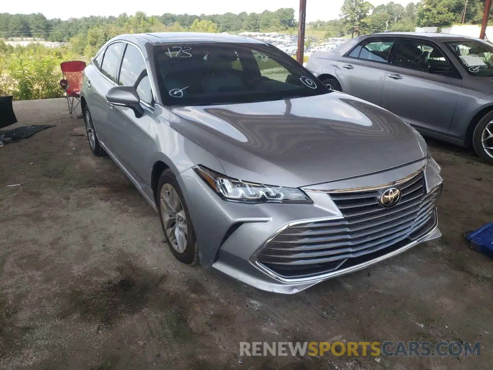 1 Photograph of a damaged car 4T1AZ1FB9LU039753 TOYOTA AVALON 2020