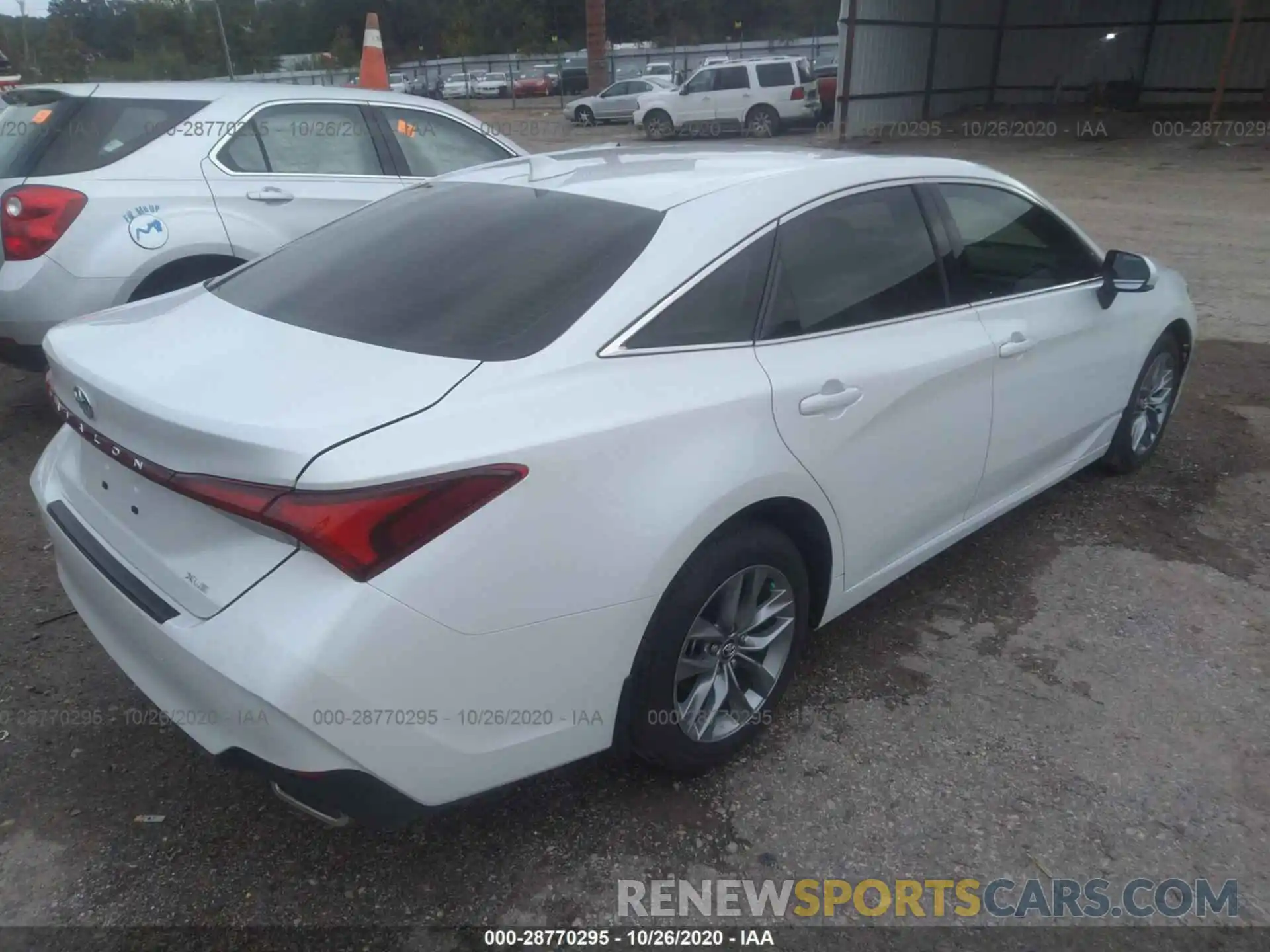 4 Photograph of a damaged car 4T1AZ1FB9LU041602 TOYOTA AVALON 2020