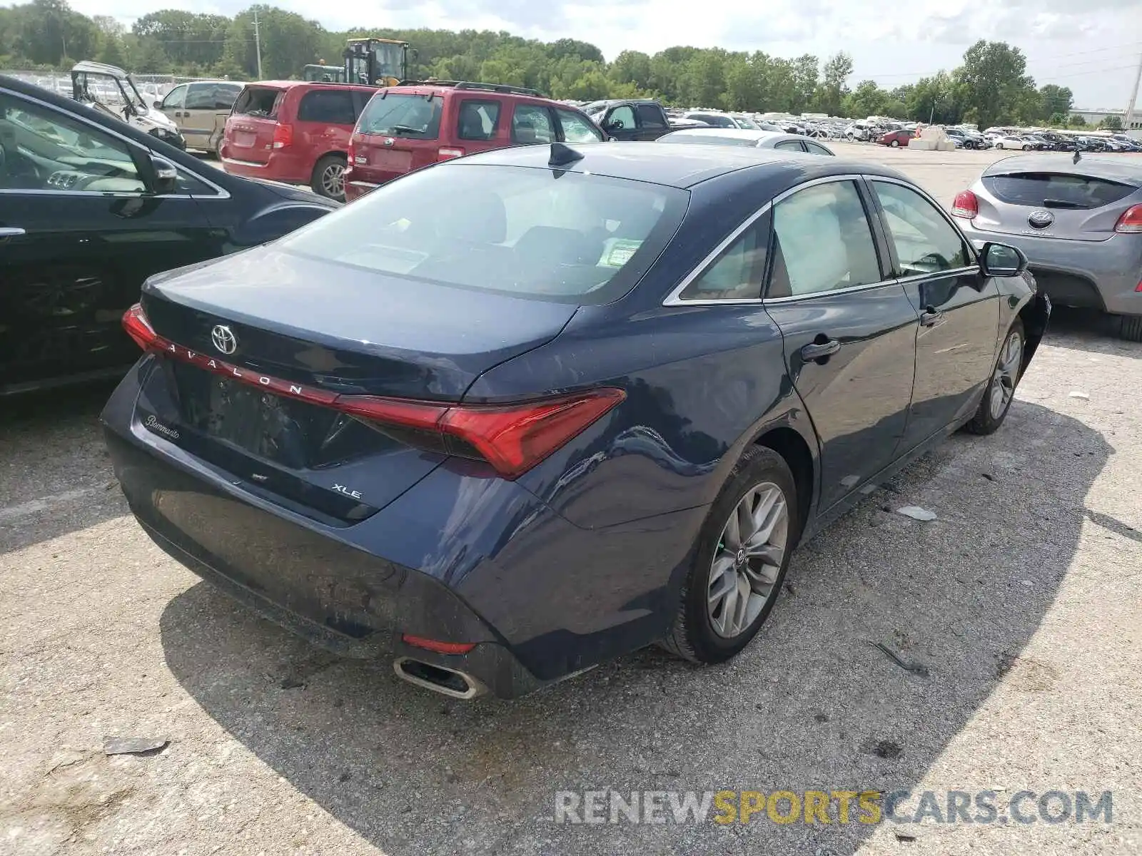 4 Photograph of a damaged car 4T1AZ1FB9LU044774 TOYOTA AVALON 2020