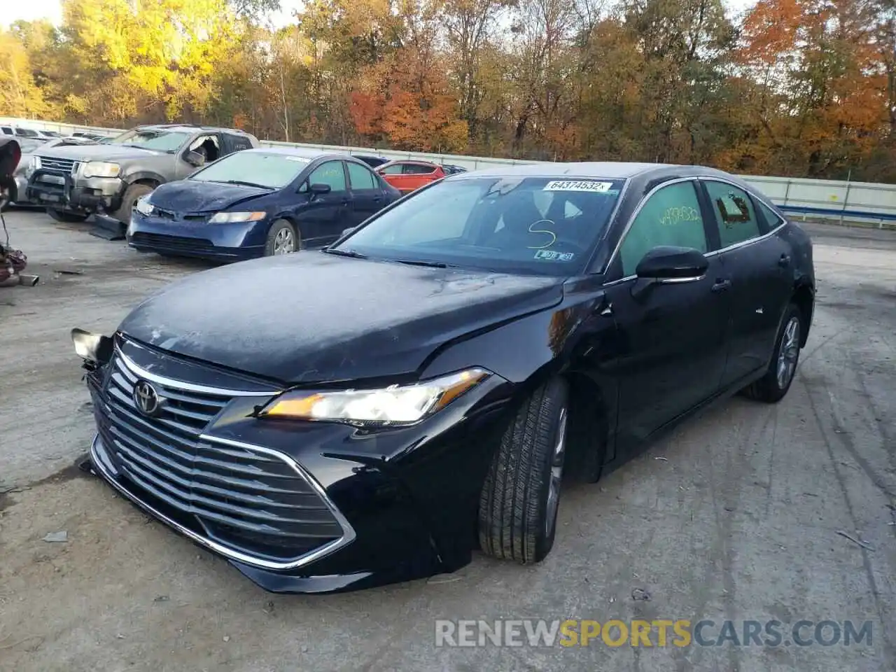 2 Photograph of a damaged car 4T1AZ1FBXLU043987 TOYOTA AVALON 2020