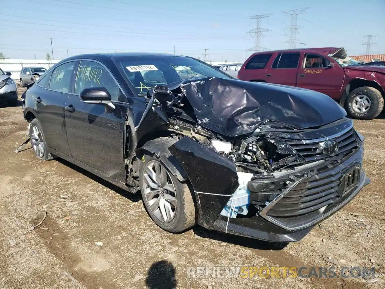 1 Photograph of a damaged car 4T1AZ1FBXLU047117 TOYOTA AVALON 2020