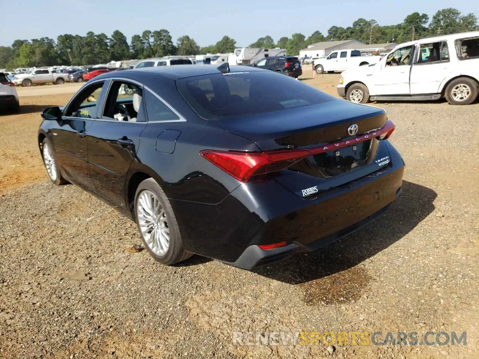 3 Photograph of a damaged car 4T1C21FB2LU014139 TOYOTA AVALON 2020