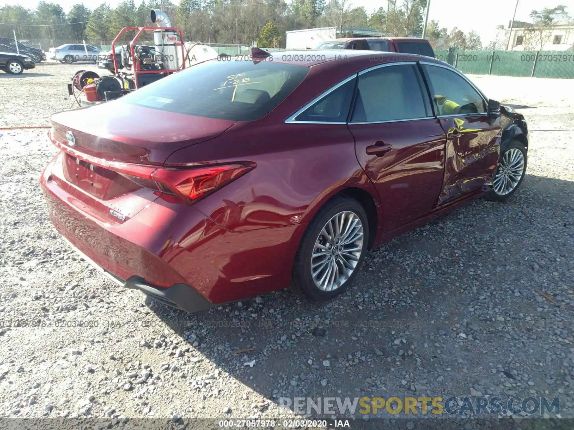 4 Photograph of a damaged car 4T1C21FB3LU012383 TOYOTA AVALON 2020