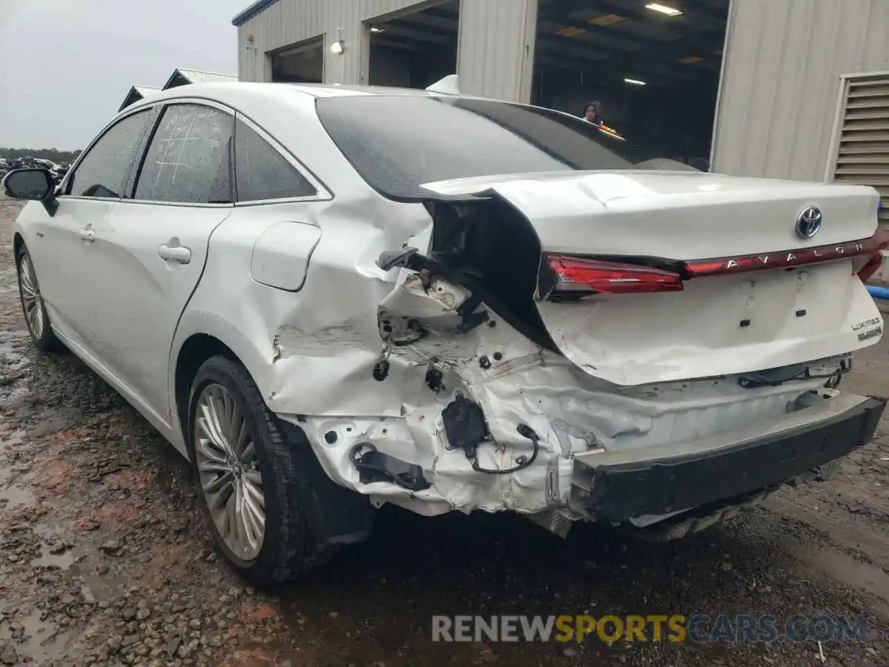 3 Photograph of a damaged car 4T1C21FB3LU016062 TOYOTA AVALON 2020