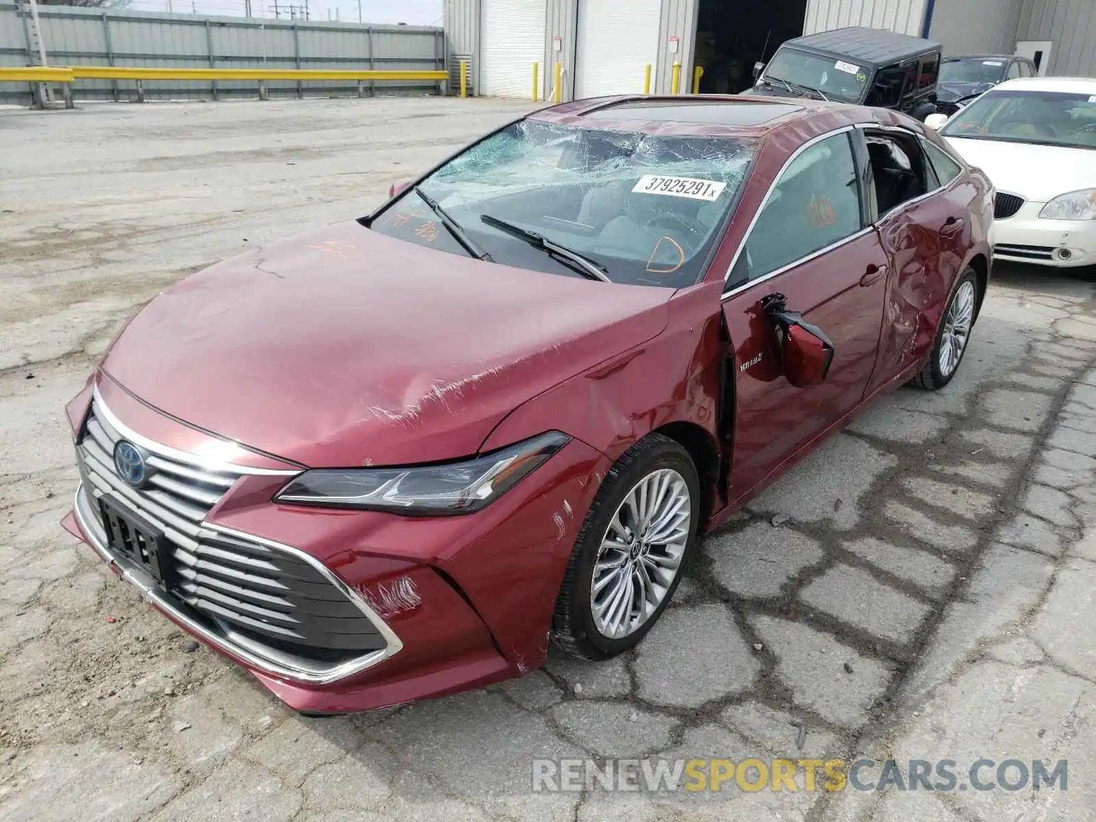 2 Photograph of a damaged car 4T1C21FB9LU019273 TOYOTA AVALON 2020