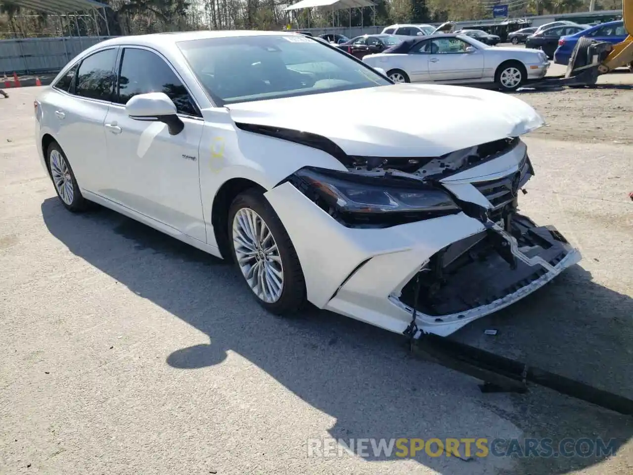 1 Photograph of a damaged car 4T1C21FBXLU018228 TOYOTA AVALON 2020