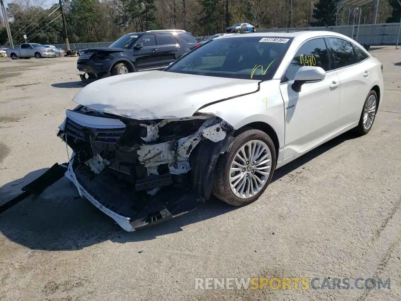 2 Photograph of a damaged car 4T1C21FBXLU018228 TOYOTA AVALON 2020